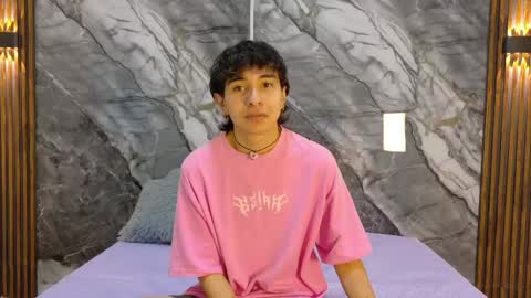 Snapshot of noahwalker__ chatting on 05-19-26, 11:05 online show from 05-19-26, 11:05
