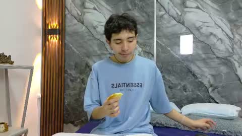 Snapshot of noahwalker__ chatting on 07-07-26, 11:25 online show from 07-07-26, 11:25