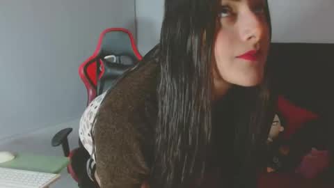 Snapshot of noamartin_ chatting on 02-27-26, 02:44 Noamartin online show from 02-27-26, 02:44