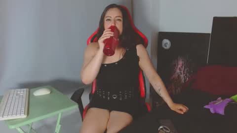 Snapshot of noamartin_ chatting on 03-16-26, 01:22 Noamartin online show from 03-16-26, 01:22