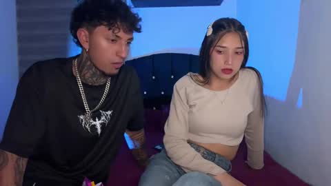 Jean Y Isa online show from 12-19-25, 05:14