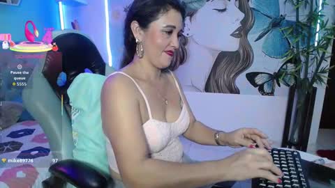 noelia_milfs online show from 11-09-25, 02:10