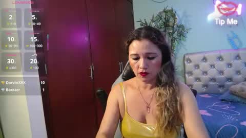 noelia_milfs online show from 06-17-26, 10:54