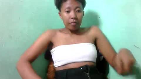 noella711128 online show from 10-01-25, 06:58