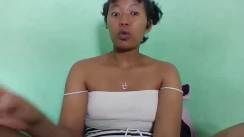 Snapshot of noellah chatting on 04-19-26, 04:17 noellah online show from 04-19-26, 04:17