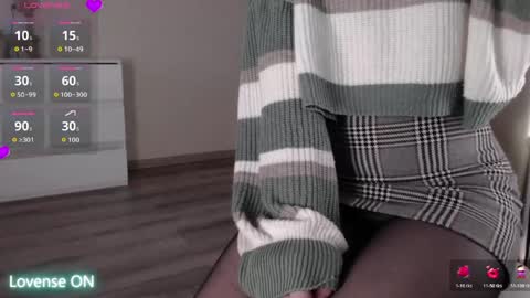 noelleneptune online show from 05-11-26, 12:22