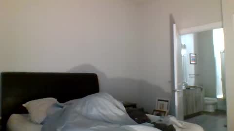 noelng3 online show from 11-26-25, 08:59