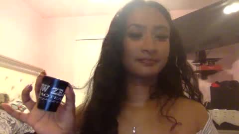 Snapshot of noemi_1854372 chatting on 10-09-25, 05:27 noemi_1854372 online show from 10-09-25, 05:27