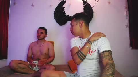noha_and_iam1 online show from 04-29-26, 12:31