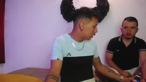 noha_and_iam1 online show from 05-11-26, 12:44