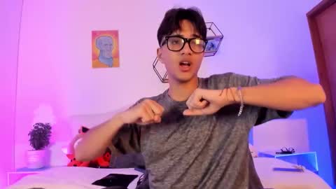 noha_natan online show from 10-18-25, 11:44