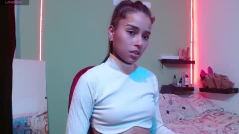 Noha Thomson online show from 02-17-25, 11:20