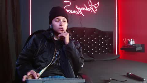 Snapshot of noha_thomson chatting on 02-26-26, 06:51 Noha Thomson online show from 02-26-26, 06:51