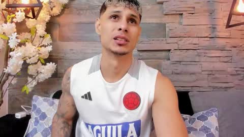 Snapshot of nohanhunter chatting on 01-18-26, 11:36 nohanhunter online show from 01-18-26, 11:36