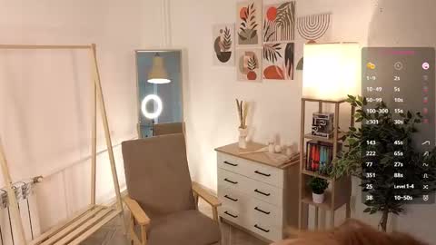 Snapshot of nohemiquinalty chatting on 09-16-25, 01:17 My name is Milana online show from 09-16-25, 01:17