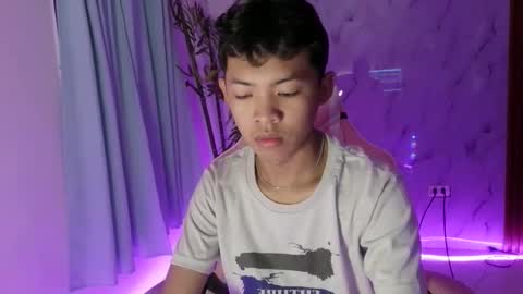 Snapshot of noi_maco chatting on 04-12-26, 03:44 noi_maco online show from 04-12-26, 03:44