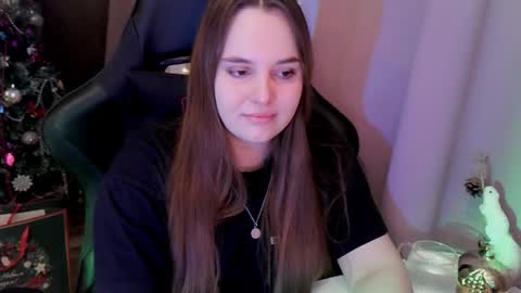 noir_ember_ online show from 01-08-26, 01:46