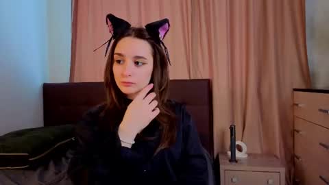Sophie online show from 06-30-26, 06:03
