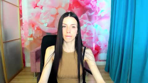 NoirDiva online show from 04-23-26, 06:03