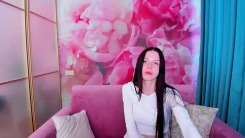 Snapshot of noirdiva chatting on 06-05-26, 05:47 NoirDiva online show from 06-05-26, 05:47