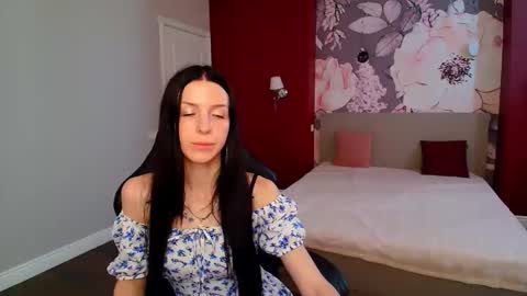 Snapshot of noirdiva chatting on 06-10-26, 12:04 NoirDiva online show from 06-10-26, 12:04
