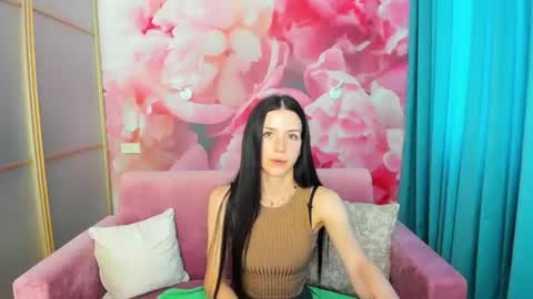 NoirDiva online show from 06-26-26, 06:51