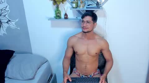 Snapshot of nolan_joness chatting on 07-02-26, 11:55 Im Nolan online show from 07-02-26, 11:55