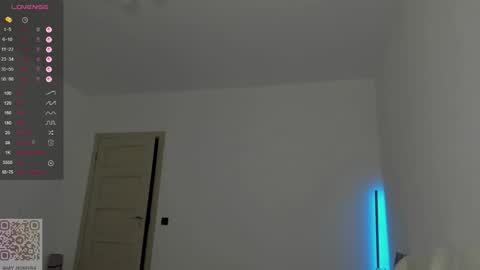 Rina Rabbit online show from 11-20-25, 09:14