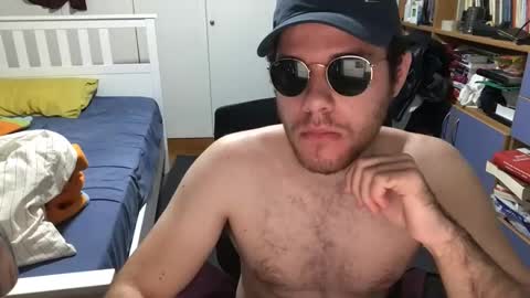 Snapshot of nongay379444 chatting on 12-10-24, 04:17 nongay379444 online show from 12-10-24, 04:17