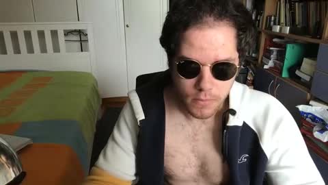 Snapshot of nongay379444 chatting on 12-27-24, 10:55 nongay379444 online show from 12-27-24, 10:55