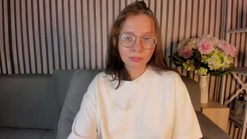 Snapshot of noora_moore chatting on 09-30-25, 12:32 NOORA online show from 09-30-25, 12:32