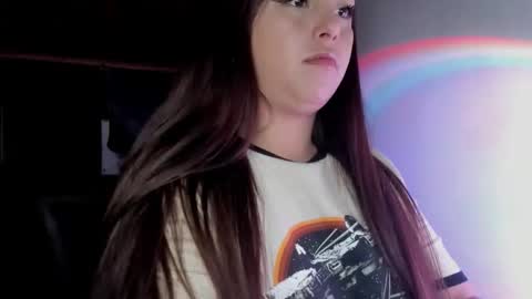 Ara online show from 12-22-25, 02:03