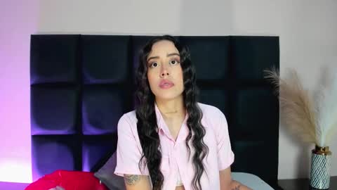 Nora Da Silva online show from 10-18-25, 12:35