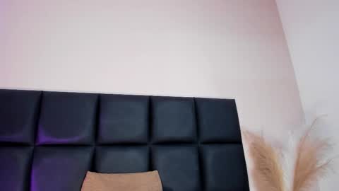 Nora Da Silva online show from 02-05-26, 01:10