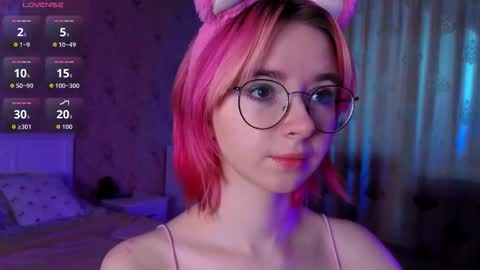 Nora Failure online show from 10-15-25, 02:11