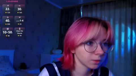 Nora Failure online show from 10-17-25, 03:10