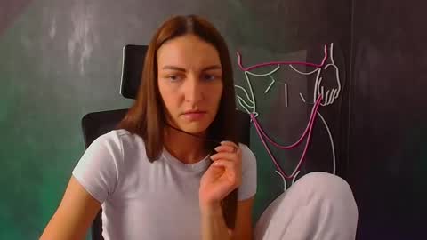 Nora online show from 09-13-25, 07:24