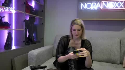 NoraNoxx online show from 06-21-26, 08:33