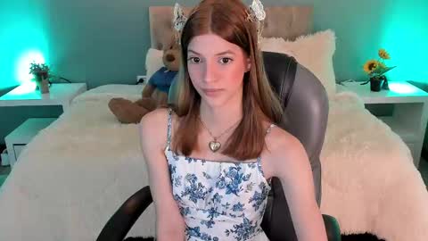 Nora online show from 10-08-25, 07:33