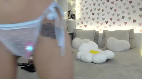 Nora online show from 05-16-26, 06:21