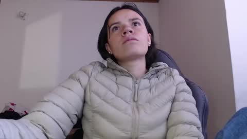 noreen_ online show from 12-17-25, 03:40