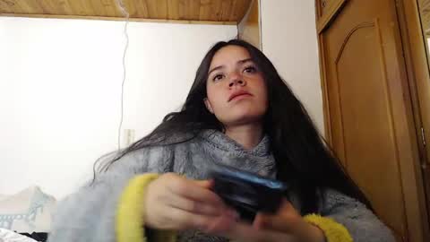 noreen_ online show from 05-11-26, 02:39