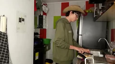 Snapshot of norehg__ chatting on 10-07-25, 08:44 Norehg online show from 10-07-25, 08:44