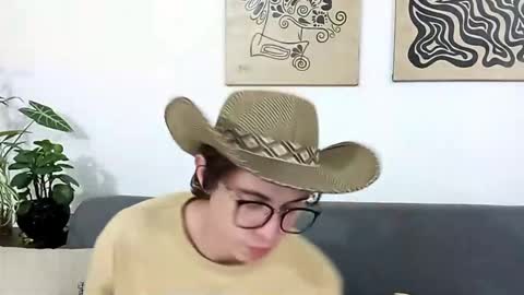 Snapshot of norehg__ chatting on 10-15-25, 10:48 Norehg online show from 10-15-25, 10:48