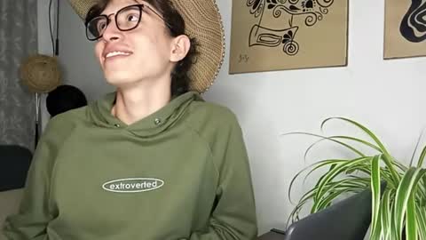 Snapshot of norehg__ chatting on 10-20-25, 10:54 Norehg online show from 10-20-25, 10:54