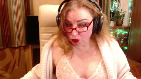 Snapshot of norma_gin chatting on 01-18-26, 07:28 miss Tress online show from 01-18-26, 07:28