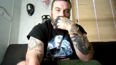 Snapshot of norsirish chatting on 10-17-25, 03:25 norsirish online show from 10-17-25, 03:25