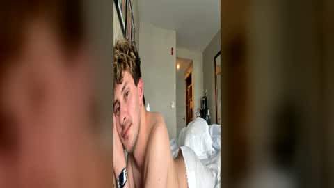 Snapshot of northofsouth_xxx chatting on 06-17-26, 05:25 northofsouth_xxx online show from 06-17-26, 05:25