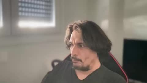 Snapshot of nosdos26 chatting on 01-10-26, 12:51 Manu online show from 01-10-26, 12:51