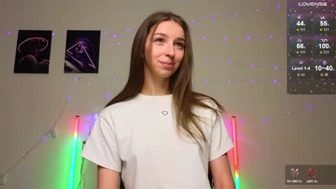 Snapshot of not_yourtoy chatting on 12-15-24, 02:16 Hello My name is Helene NTMU Finger up if u like what u see online show from 12-15-24, 02:16